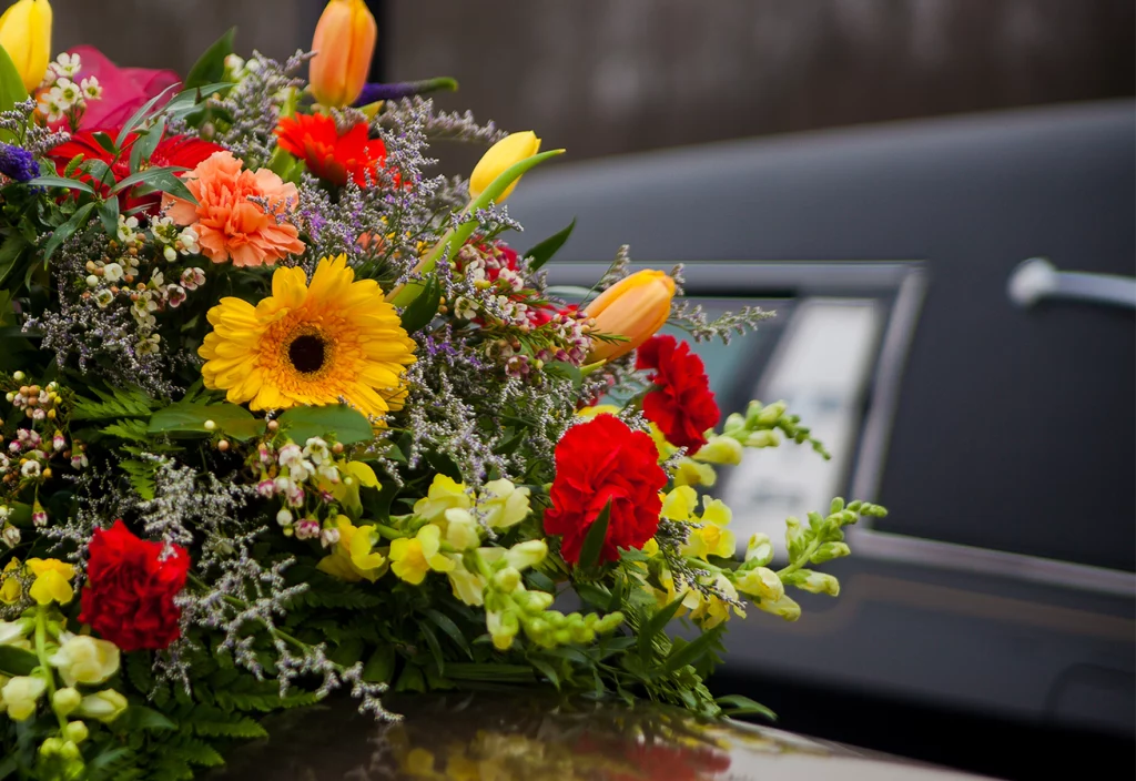 funeral hearse